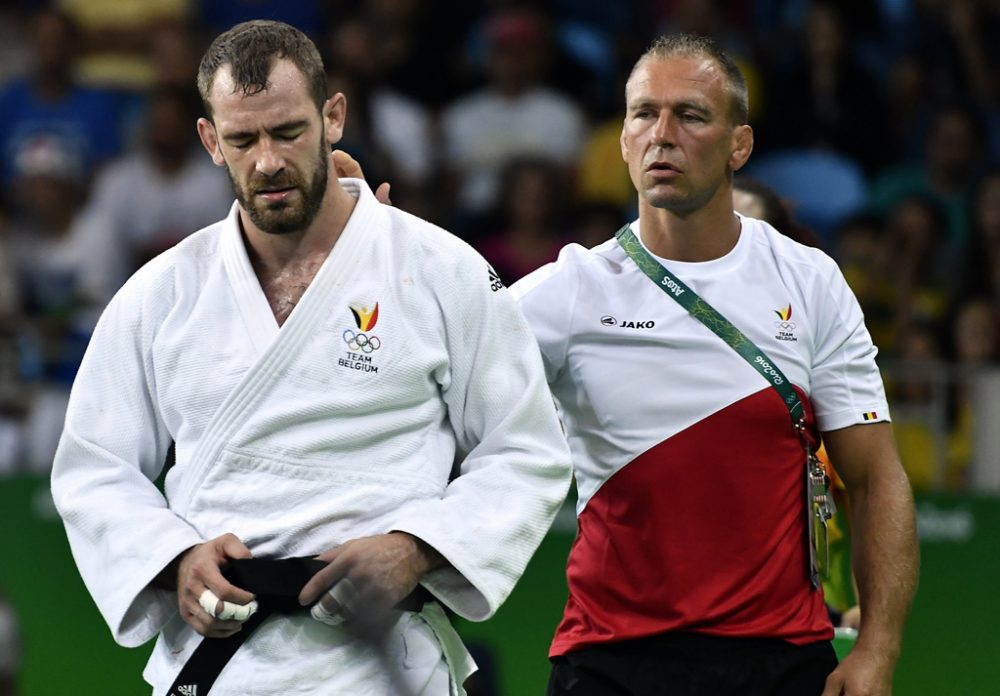 Enttäuschung nach dem frühen Olympia-Aus: Joachim Bottieau mit Trainer Damiano Martinuzzi