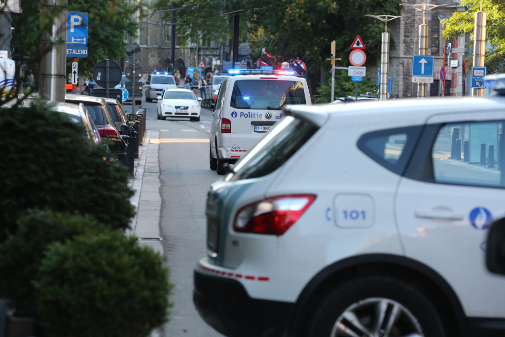 Gent: Mann mit Waffe von der Polizei niedergeschossen