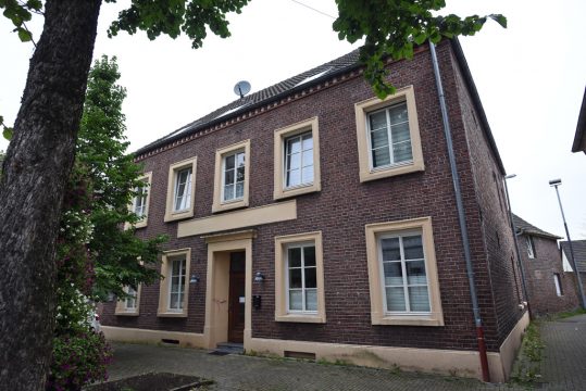 Das "Biological Cancer Center Bracht" in Brüggen-Bracht