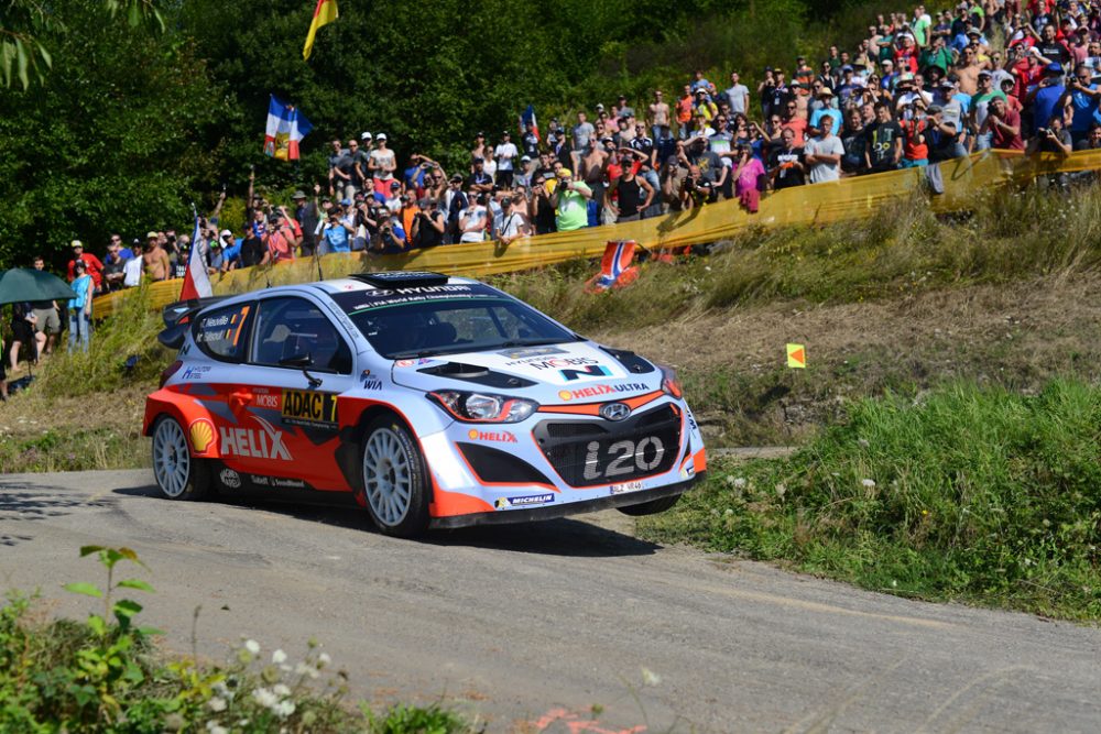 Thierry Neuville/Nicolas Gilsoul im Hyundai i20 WRC bei der Rallye Deutschland 2015