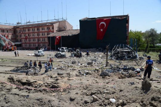 Anschlag auf Polizeistation in Elazig