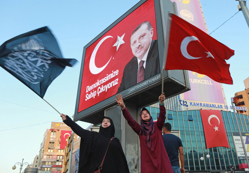 Erdogan-Unterstützer in Ankara (2.8.)