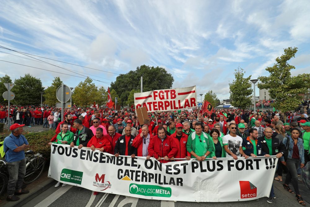 Solidaritätsbekundungen für Caterpillar in Charleroi