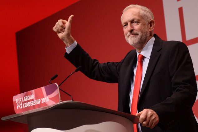 Corbyn bleibt Labour-Parteichef