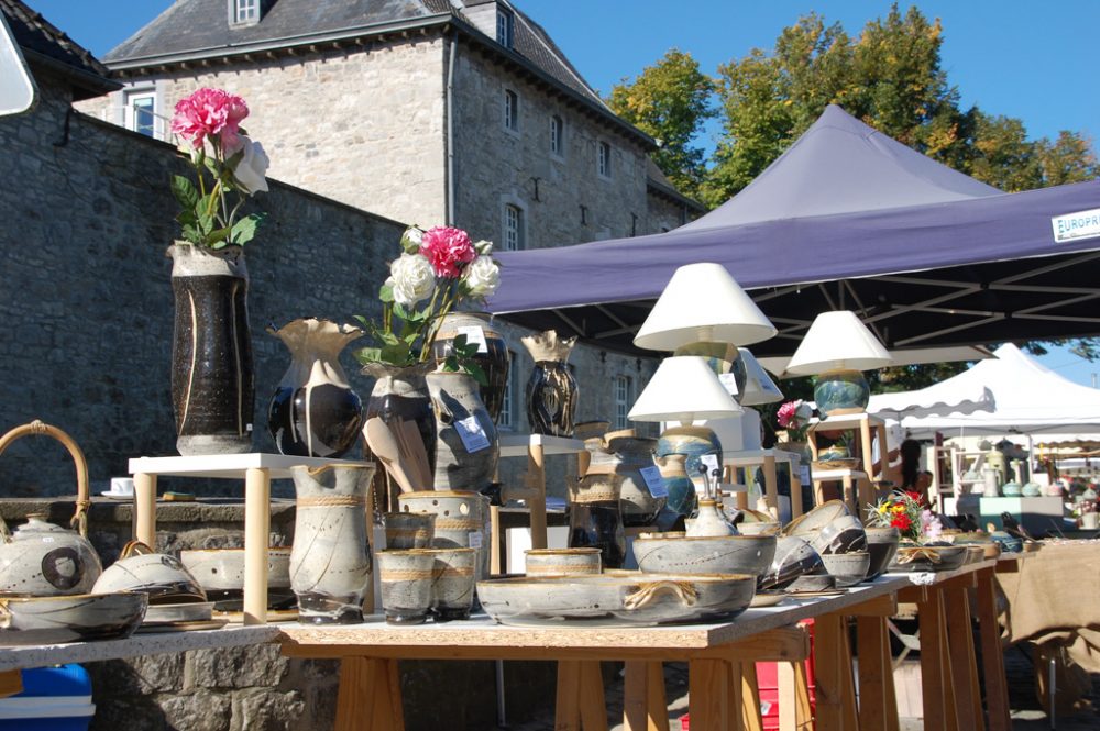 Euregio-Keramikmarkt an der Burg Raeren