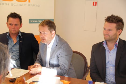 Mirko Braem, Luc Frank und Daniel Franzen bei der Pressekonferenz am Freitag