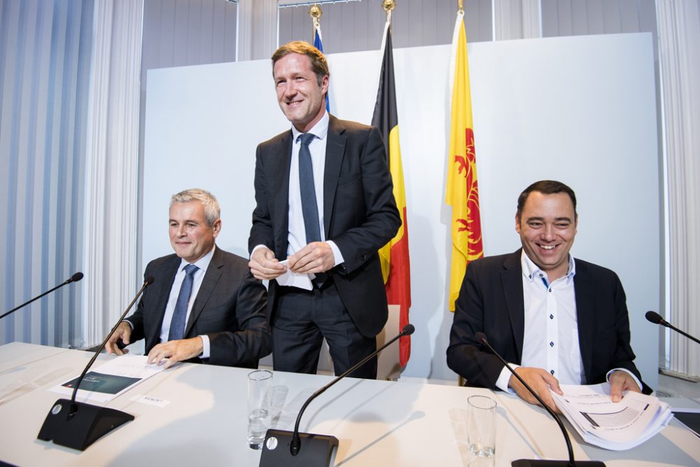 Christophe Lacroix, Paul Magnette und Maxime Prevot stellten den Haushaltsentwurf am Vormittag der Presse vor