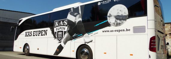 Mannschaftsbus der AS Eupen