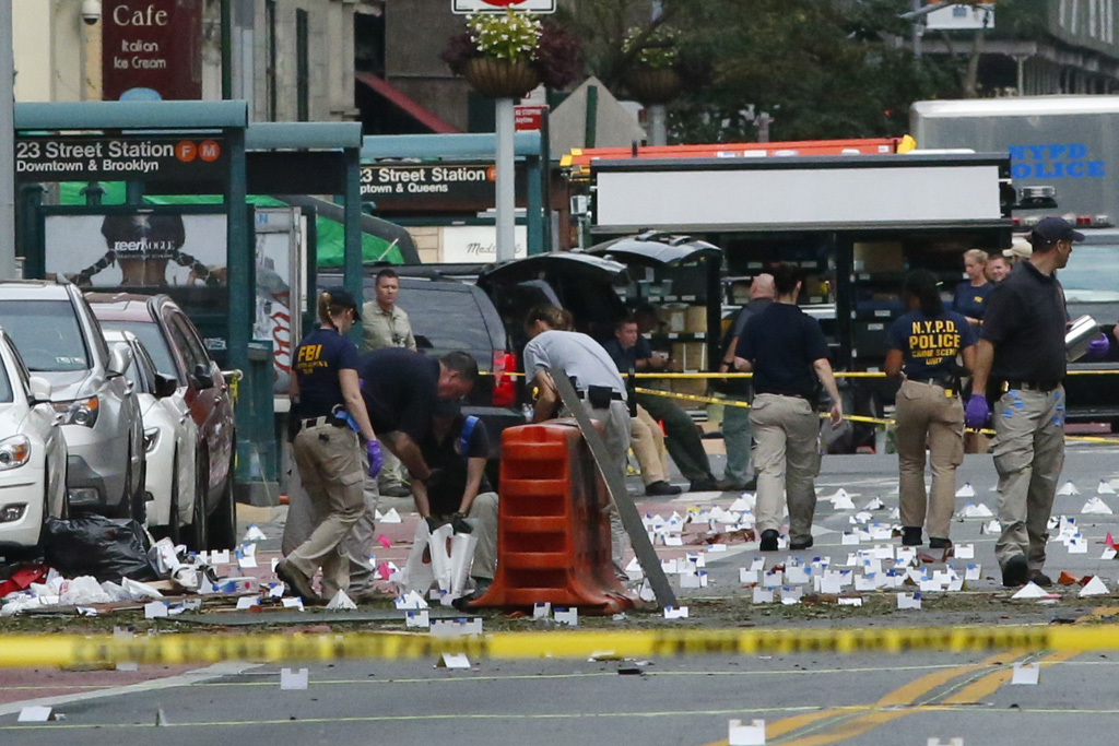 Spurensicherung nach der Explosion in New York (Bild vom 18. September)