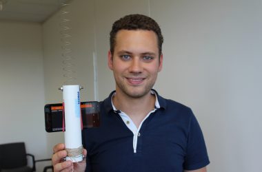 Dr. Sebastian Kuhlen von der RWTH Aachen demonstriert die Experimentier-App "phyphox"