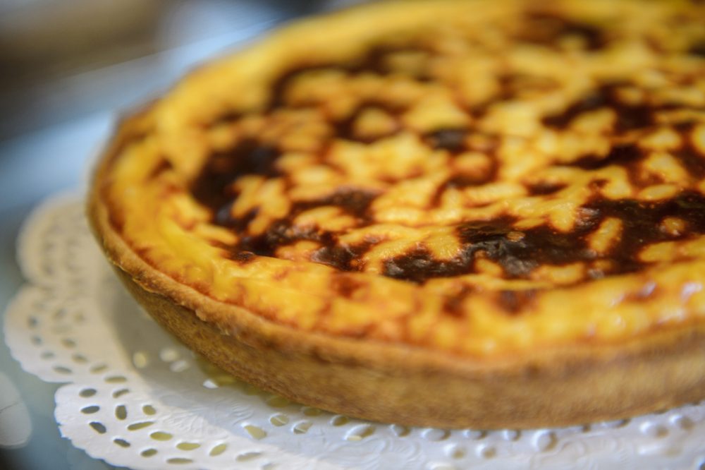 Reisfladen in einer Bäckerei-Konditorei in Thimister-Clermont