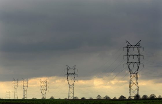 Stromleitungen (Ilustrationsbild: Eric Lalmand/BELGA)