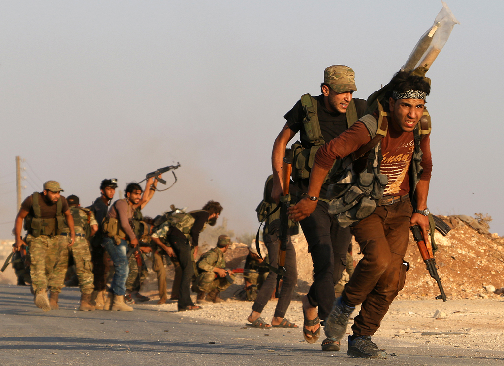 Kämpfer der Free Syrian Army in Yahmoul im Norden von Aleppo (10.10.)