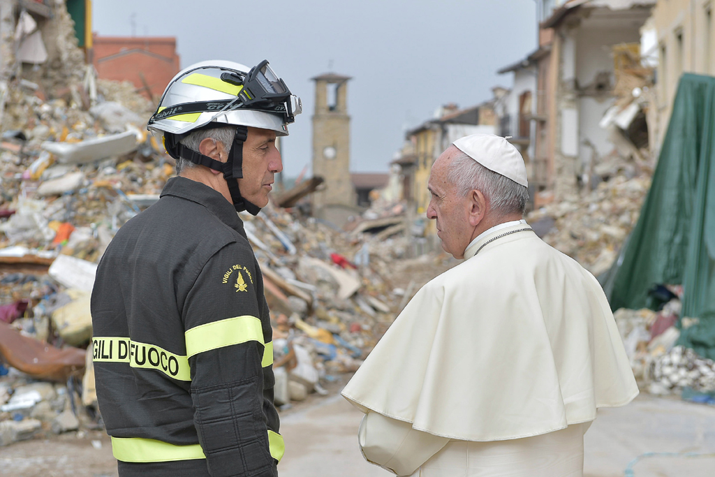 Papst besucht Amatrice