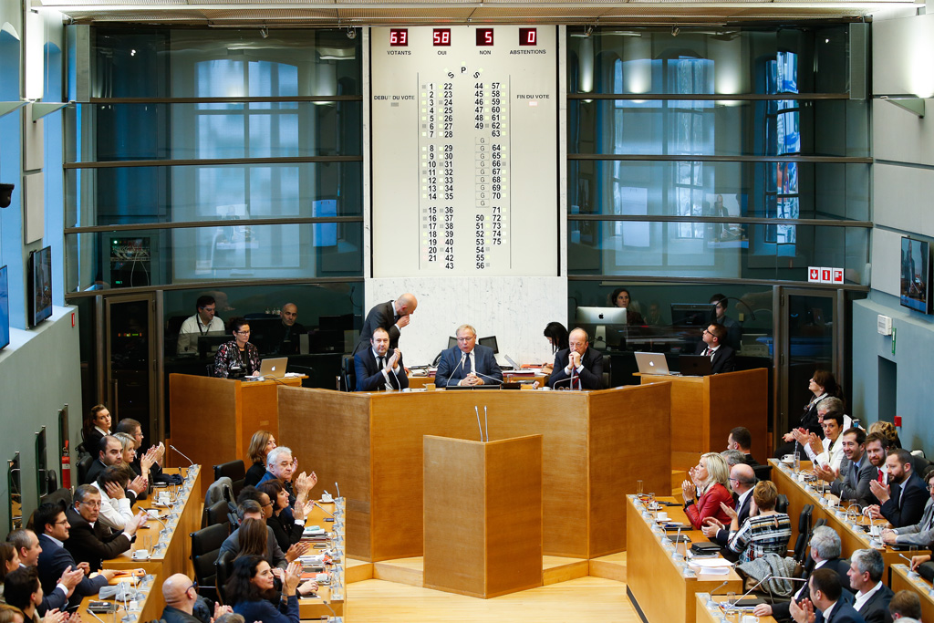 Applaus für Ceta: Das Parlament der Wallonie in Namur stimmt mit Ja