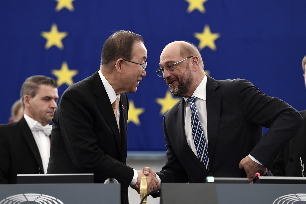 UN-Generalsekretär Ban Ki Moon mit EU-Parlamentspräsident Martin Schulz im Europaparlament in Straßburg