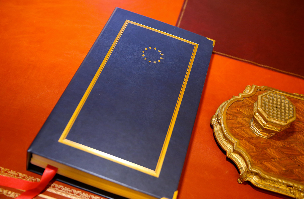 Zur Unterzeichnung bereit: Ceta-Vertrag in Brüssel