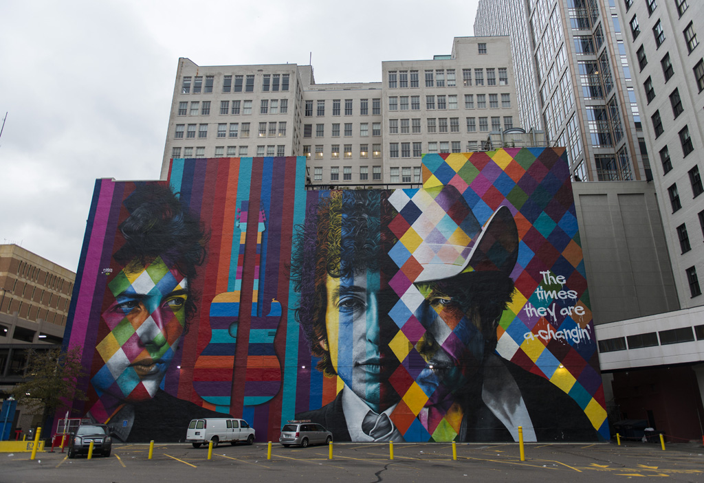 Dylan-Wandkunstwerk des brasilianischen Künstlers Eduardo Kobra in Minneapolis