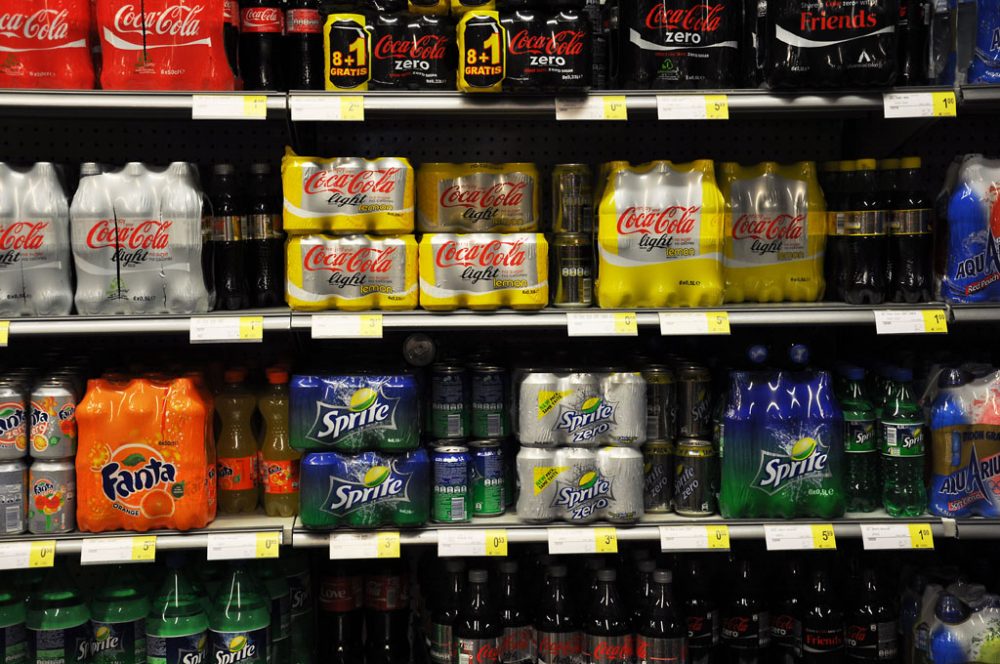 Softdrink-Regal im Supermarkt (Illustrationsbild: Siska Gremmelprez/Belga)