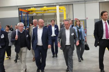 Luxemburgischer Wirtschaftsminister Etienne Schneider besucht Faymonville AG in Lentzweiler