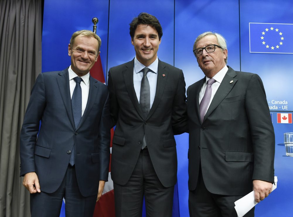 EU-Ratspräsident Donald Tusk, Kanadas Premier Justin Trudeau und EU-Kommissionpräsident Jean-Claude Juncker nach der Ceta-Unterzeichnung in Brüssel