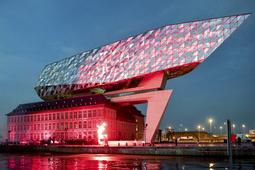 Neues Hafenhaus von Antwerpen