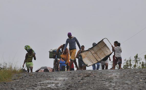 Der Hurrikan "Matthew" ist vorübergezogen - die Haitianer kehren in ihre Häuser zurück
