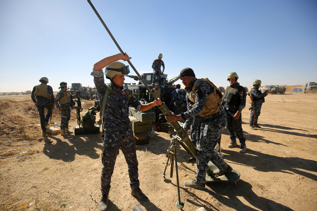 Irakische Soldaten in der Militärbasis von Qayyarah, rund 60 Kilometer südlich von Mossul (16.10.)