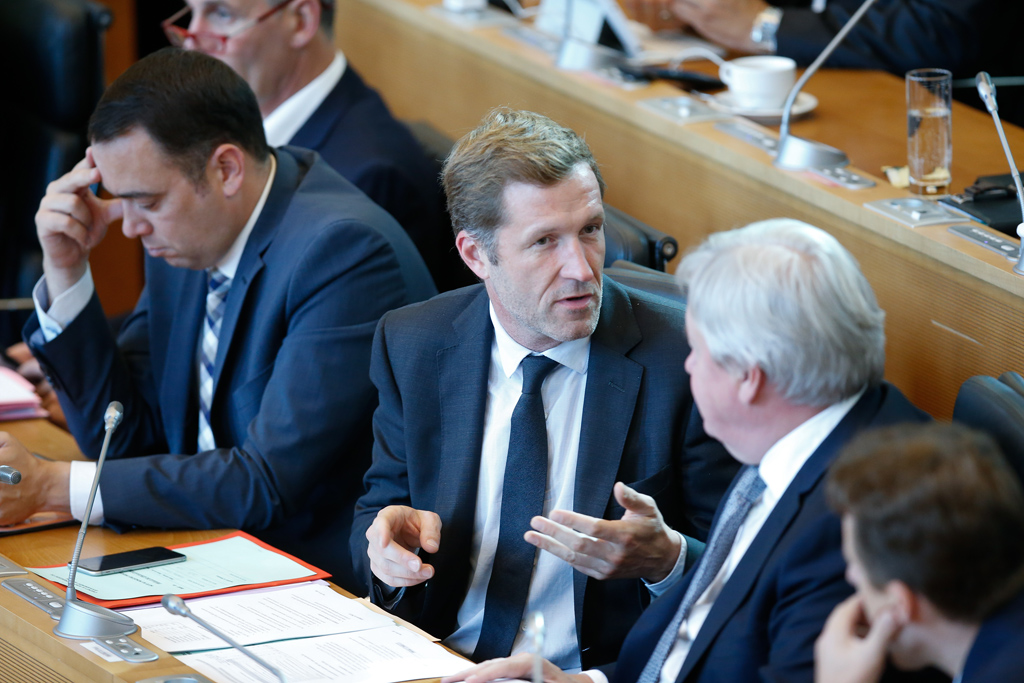 Maxime Prévot, Paul Magnette und Jean-Claude Marcourt im Wallonischen Parlament (21.9.)
