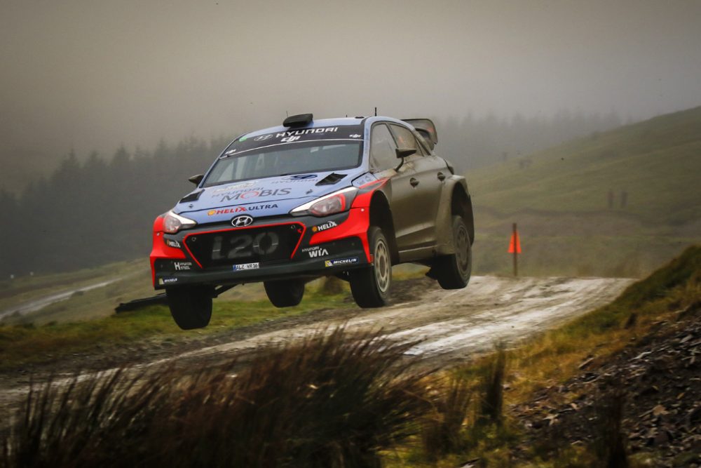 Thierry Neuville/Nicolas Gilsoul im Hyundai i20 beim ersten Tag der Wales Rallye GB