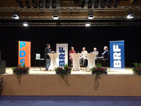 Podiumsdiskussion zum Thema "Kirche heute" in der PDS