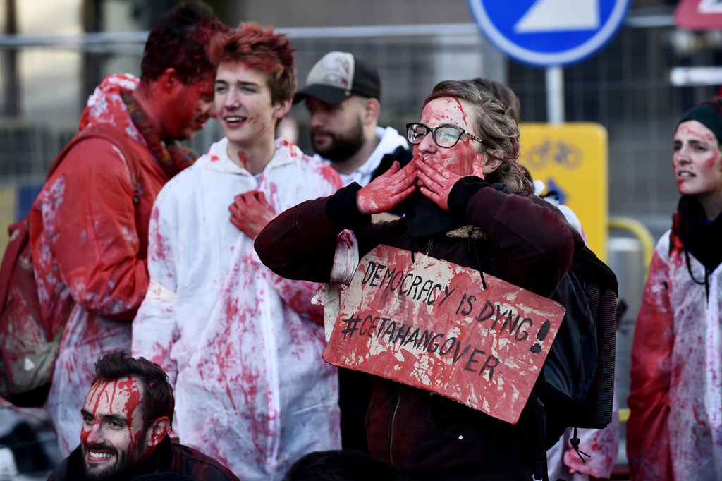 Ceta-Gegner protestieren in Brüssel