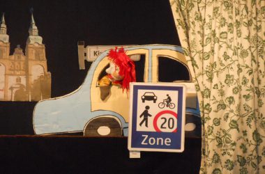 Puppentheater-Aufführung der Bühne Winzig 2014