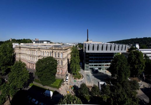 RWTH Aachen - Hauptgebäude und Super C (Archivbild: Peter Winandy)