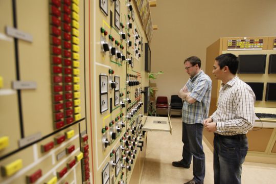 Mitarbeiter im Atomkraftwerk von Tihange