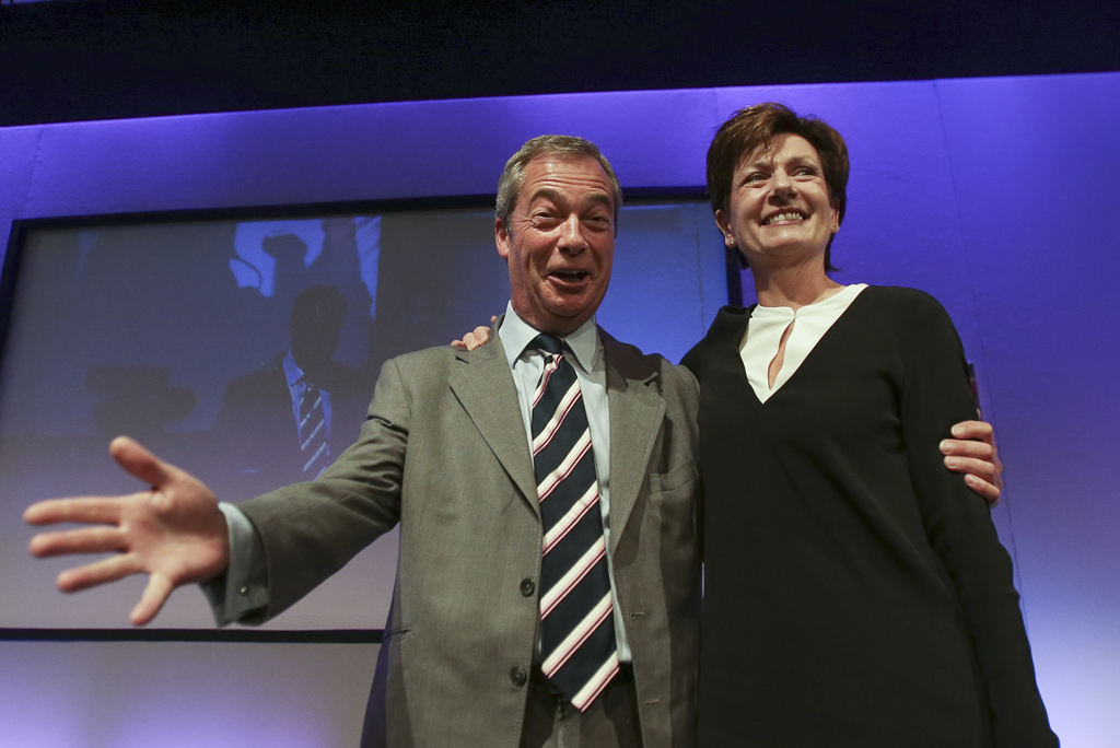 Diane James und Nigel Farage beim Parteitag am 16. September