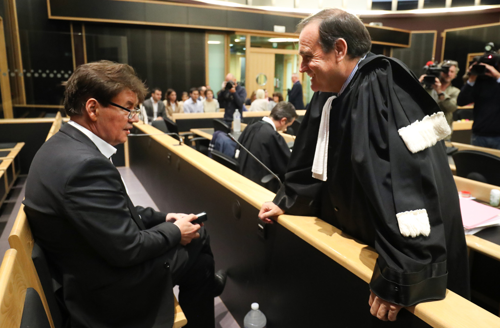 Bernard Wesphael und sein Anwalt Jean-Philippe Mayence am Mittwoch im Gerichtssaal in Mons