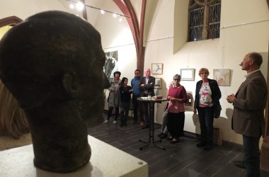 "Zusammenspiel": Künstler aus der Region stellen in Kulturkapelle Krewinkel aus