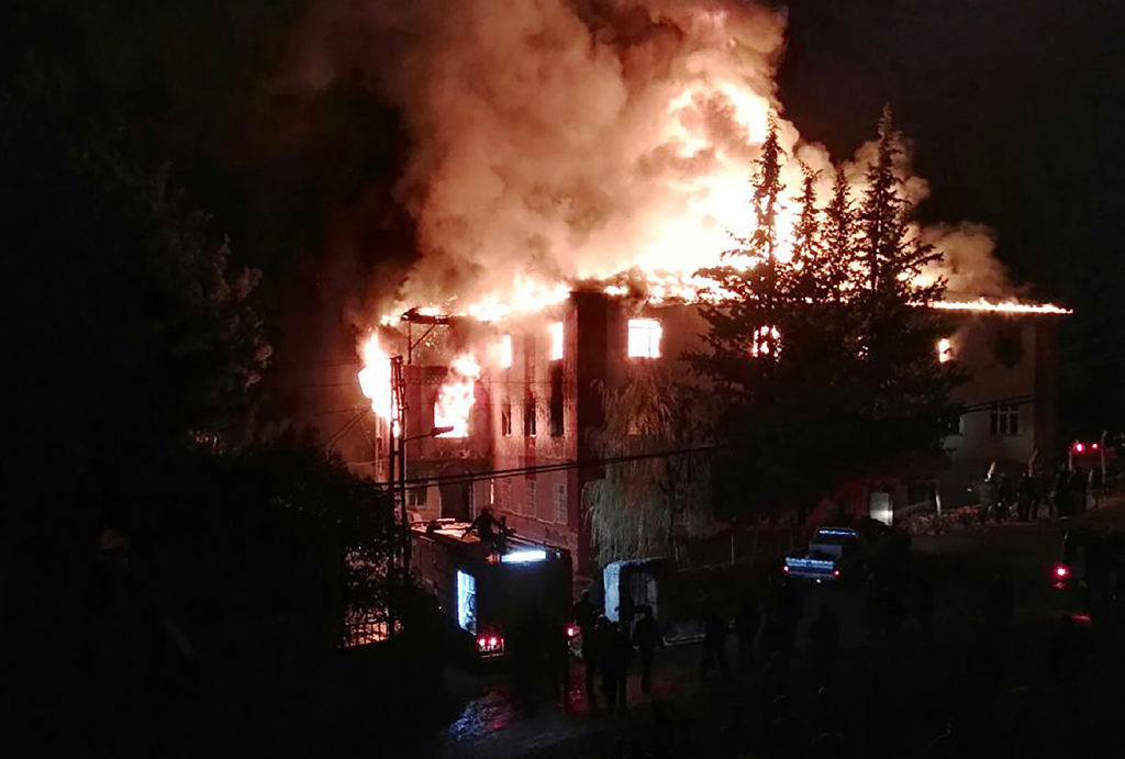 Brand in Mädchenwohnheim in der Türkei
