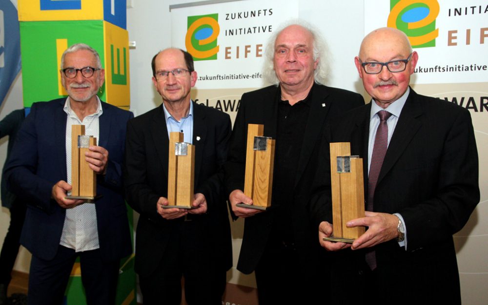 Vier Eifel-Awards wurden dieses Jahr verliehen: Preisträger sind Peter Nüesch (v.l.), Hans Nieder, Helmut Lanio und Francis Feidler