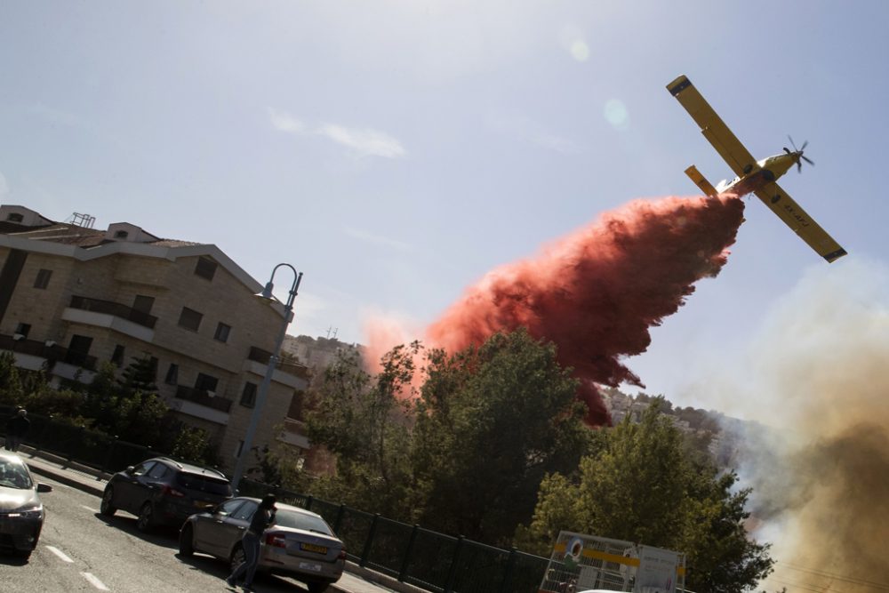 Israel kämpft weiter gegen Brände