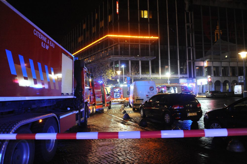 Feuer in Parkhaus der Lütticher Oper