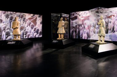 Die Terrakotta-Armee: Neue Ausstellung im Bahnhof Guillemins in Lüttich