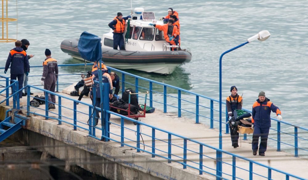 Nach dem Flugzeugabsturz: Bergungsarbeiten vor Sotschi