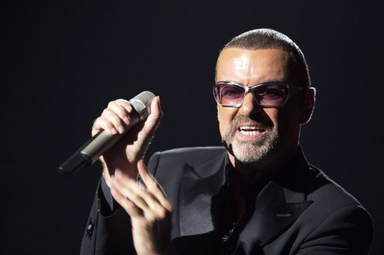 George Michael bei einem Benefizkonzert in der Opera Garnier in Paris (Archivbild: Miguel Medina/AFP)