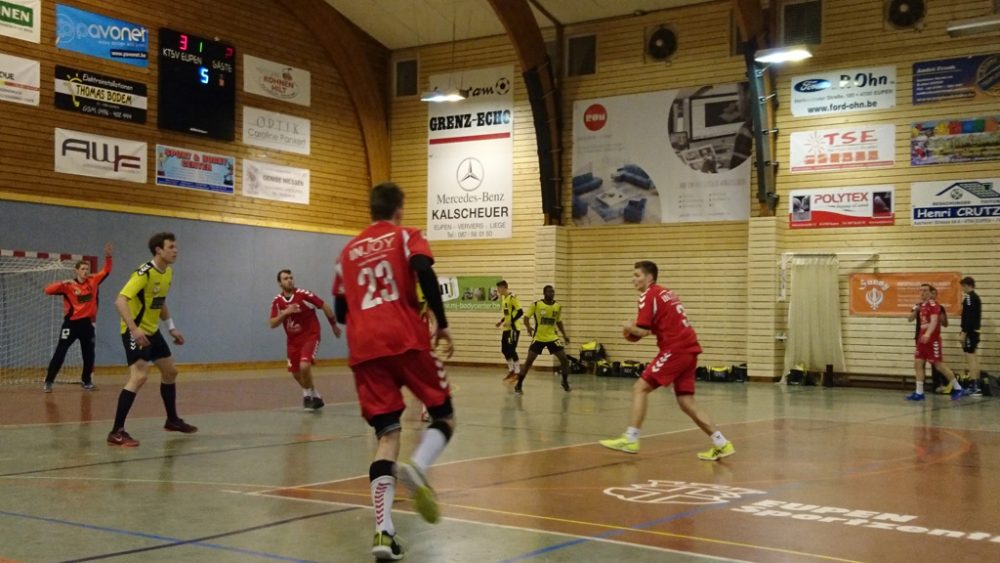 Die KTSV Eupen gewinnt gegen Spitzenreiter Gent (3.12.2016)