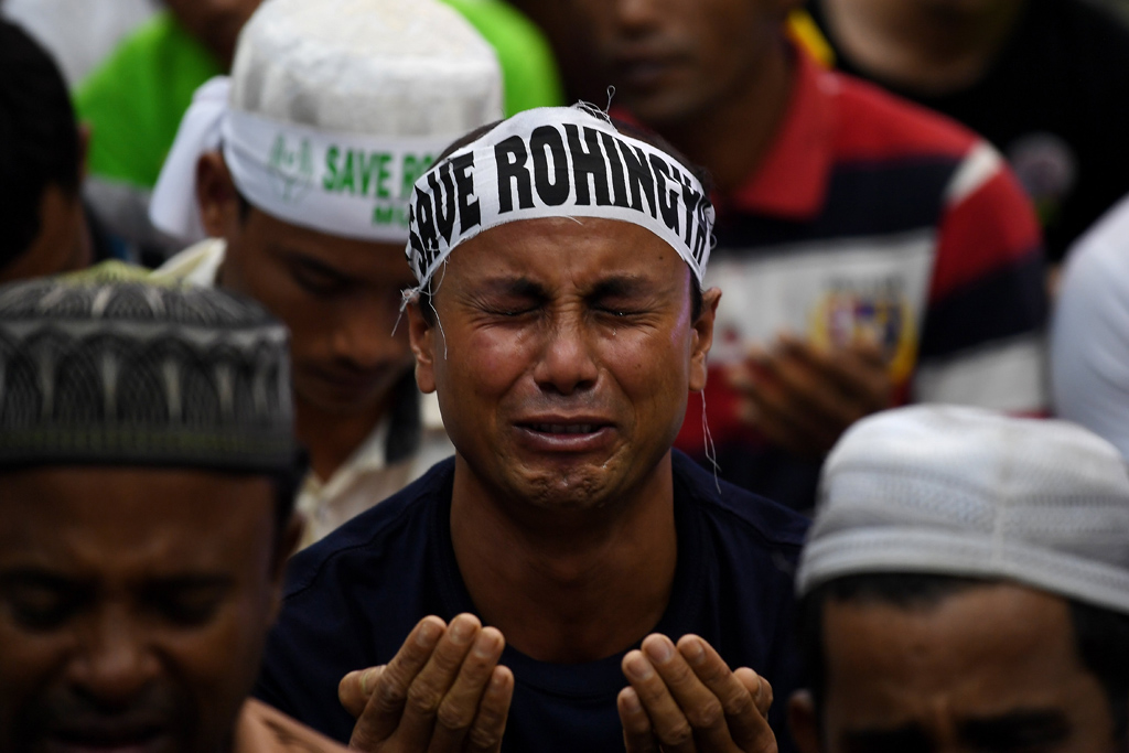 In Malaysia haben Tausende Menschen gegen Myanmars Umgang mit der Minderheit der Rohingya protestiert (4. Dezember 2016)