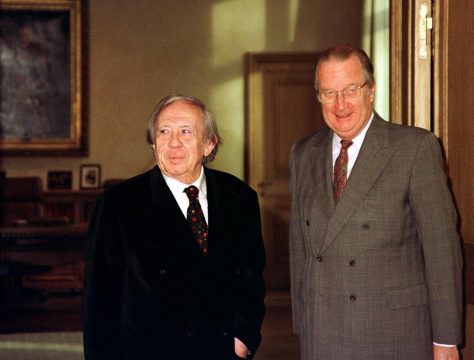 Paul De Wispelaere (hier ein Archivbild mit dem damaligen König Albert) ist im Alter von 88 Jahren gestorben