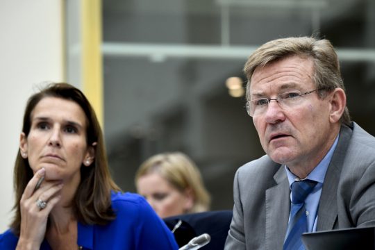 Haushaltsministerin Sophie Wilmes und Finanzminister Johan Van Overtveldt (Bild vom 27.9.)