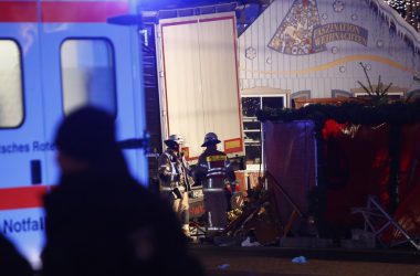 Mindestens zwölf Tote bei Anschlag auf Berliner Weihnachtsmarkt